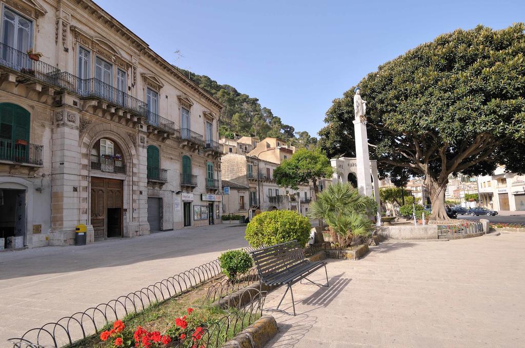 Vacanze Romantiche A Modica Bilik gambar